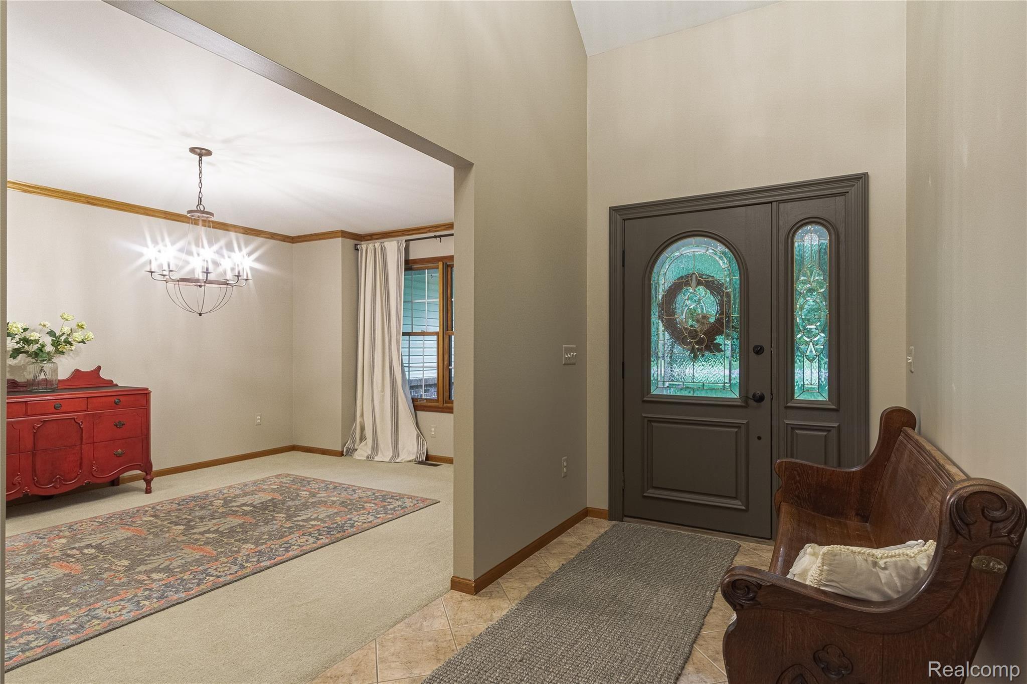 1462 Thorn Ridge Drive Howell, MI 48843 - Photo 11 of 39 Interiors (2 of 55).jpg