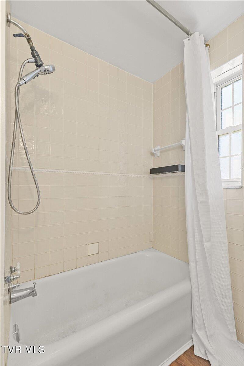 708 North Main Street Elizabethton, TN 37643 - Photo 44 of 97 044-128A8986
