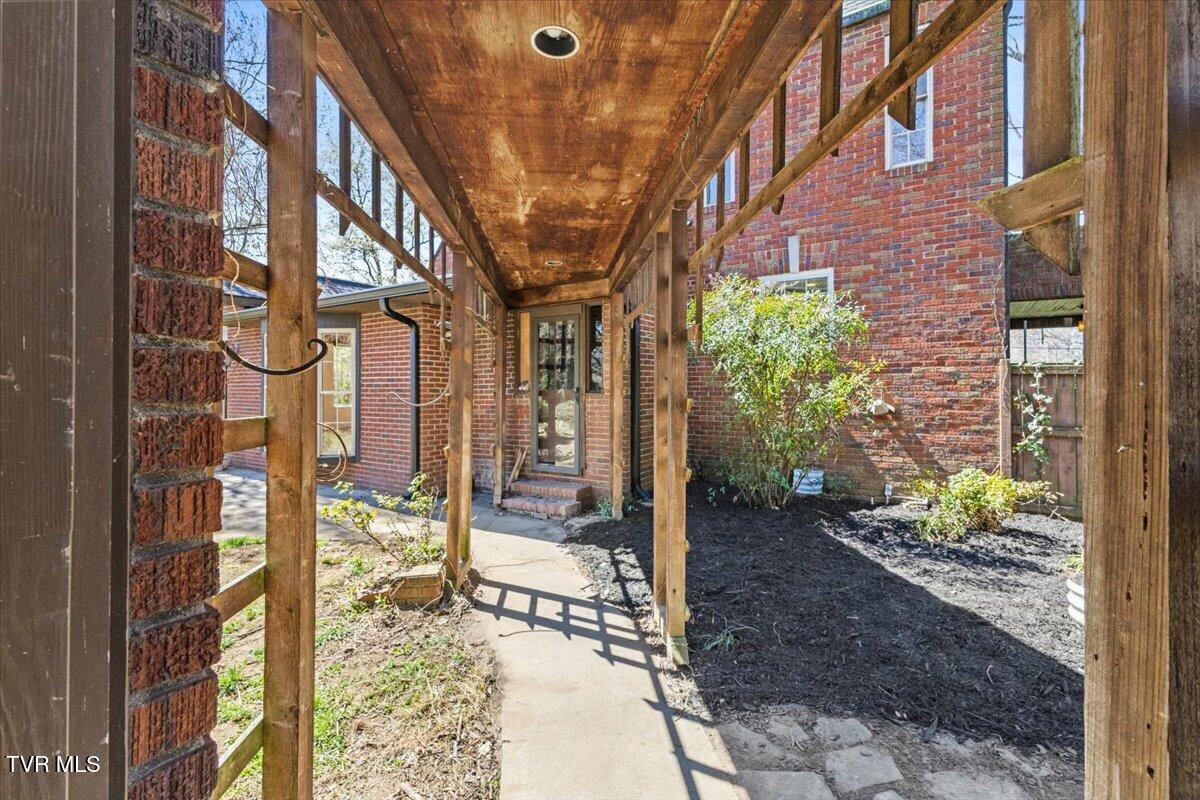 708 North Main Street Elizabethton, TN 37643 - Photo 69 of 97 069-128A8820