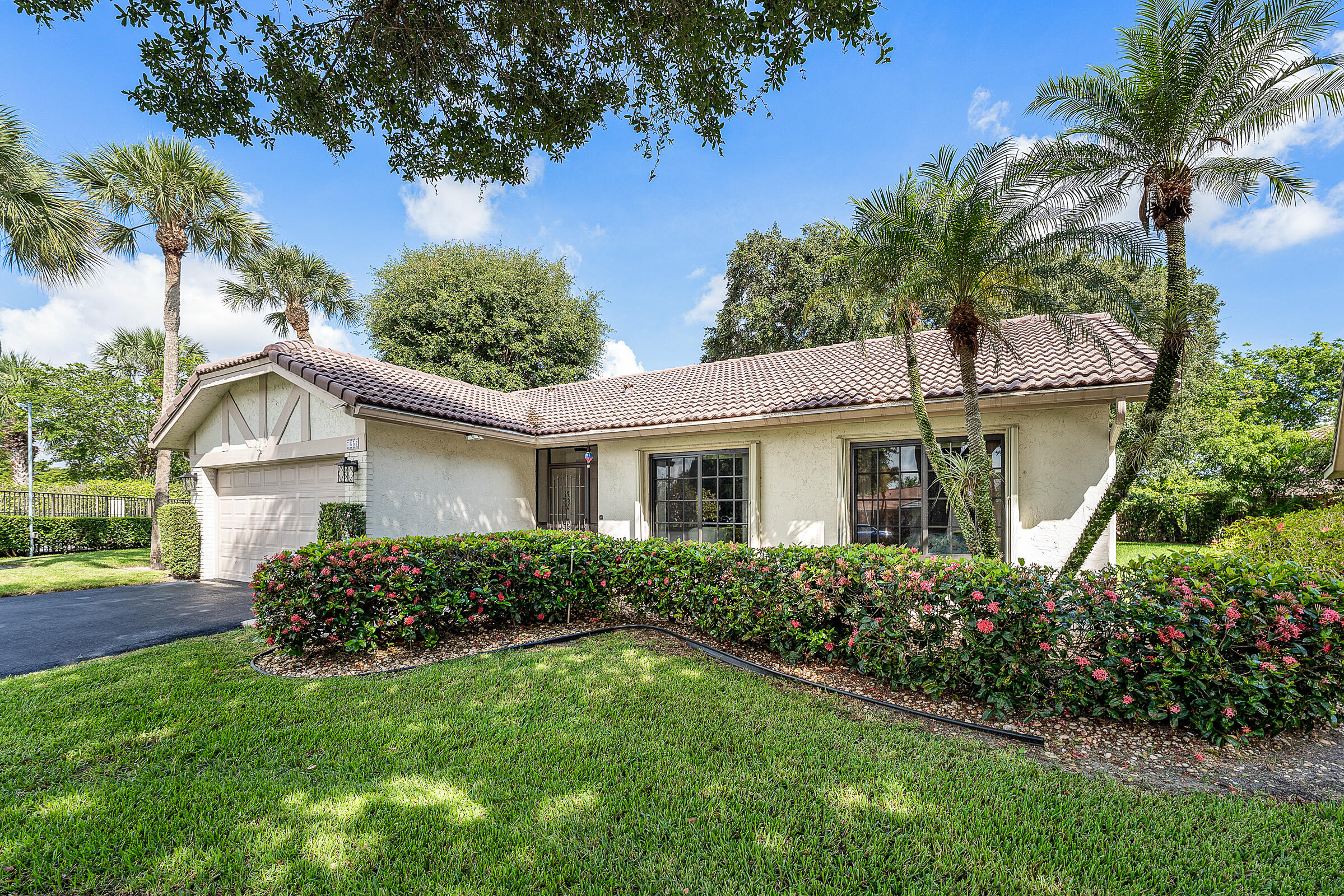 7852 Cloverfield Circle Boca Raton, FL 33433 - Photo 2 of 41 01-7852 Cloverfield Cir-MLS