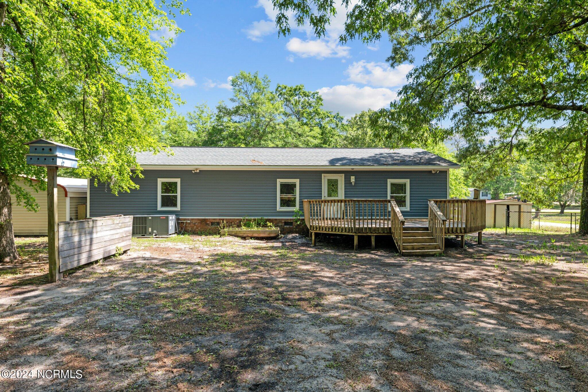 405 Sand Ridge Road New Bern, NC 28560 - Photo 33 of 36 41-web-or-mls-DSC_2899