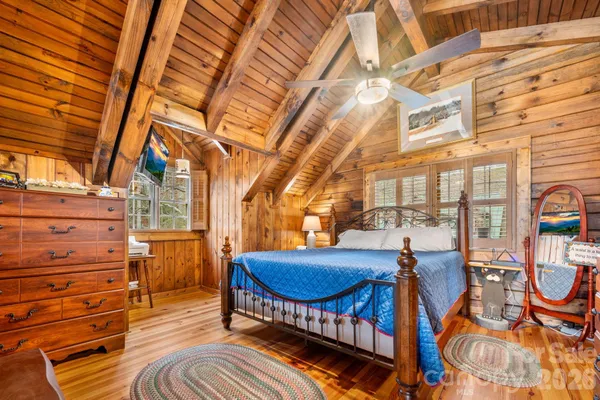 $999,999 | 2793 & 2793a Boggs Road, West Jefferson, NC 28694