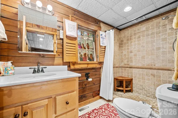 $999,999 | 2793 & 2793a Boggs Road, West Jefferson, NC 28694