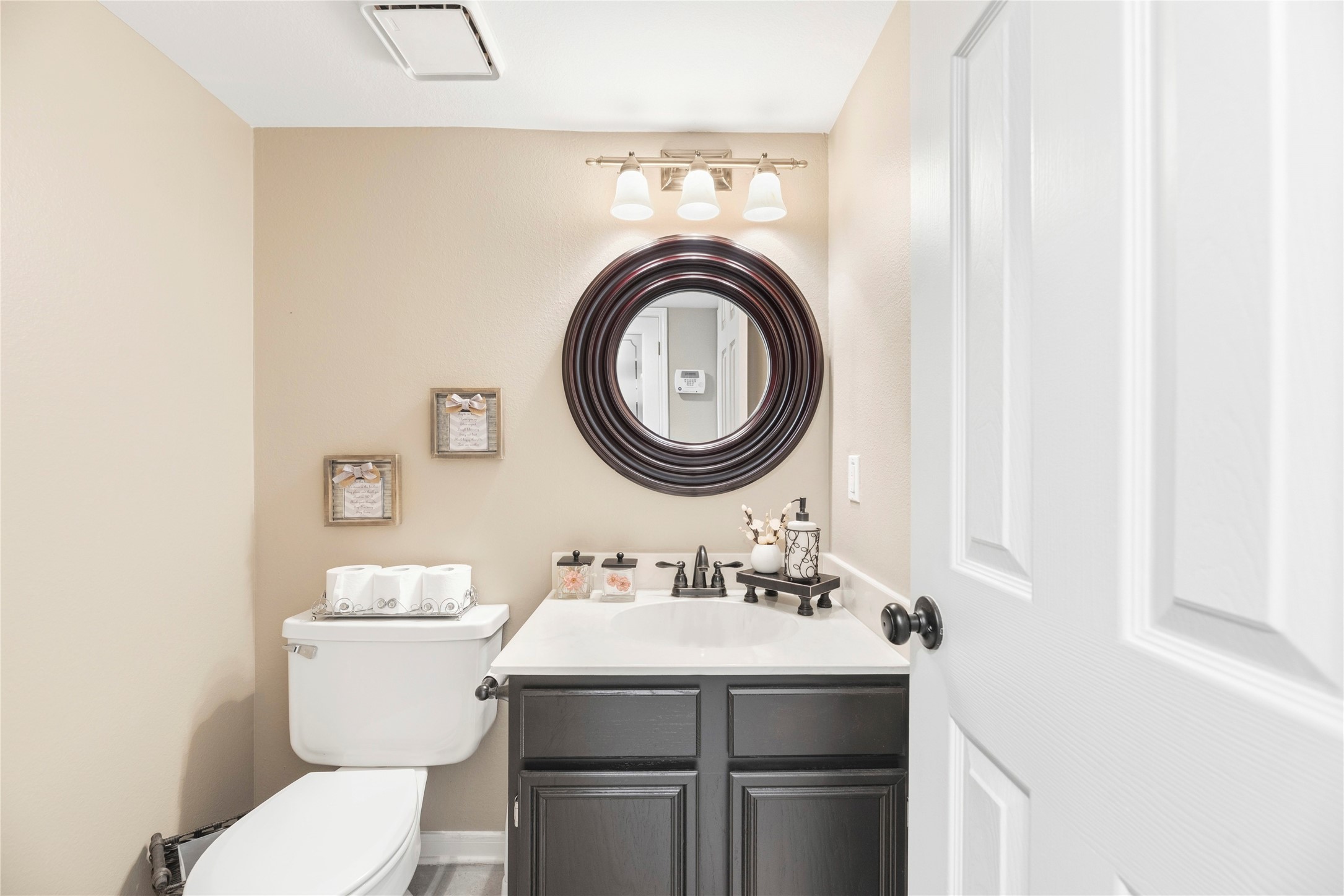 16913 Chapel Pines Drive, Unit 126 Spring, TX 77379 - Photo 15 of 27 Stylish half bath located downstairs, conveniently located for guests.