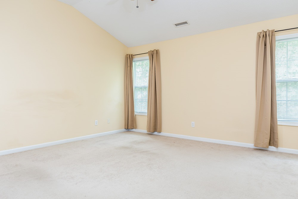6727 Middleboro Drive Raleigh, NC 27612 - Photo 14 of 27 Photo 14