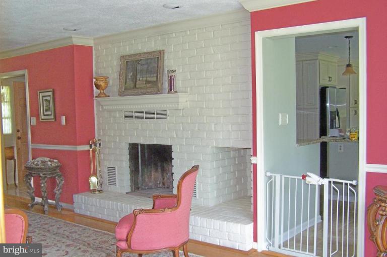 17206 Hunter Green Road Upperco, MD 21155 - Photo 14 of 25 Living Room #2