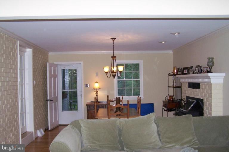 17206 Hunter Green Road Upperco, MD 21155 - Photo 3 of 25 Family Room #2