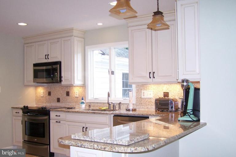 17206 Hunter Green Road Upperco, MD 21155 - Photo 5 of 25 Kitchen #2