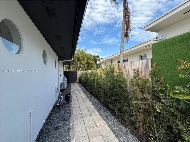 $12,000 | 621 West Dilido Drive, Miami Beach, FL 33139