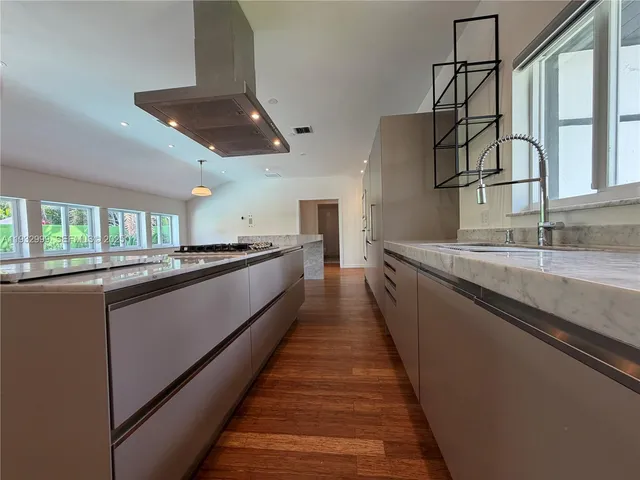 $12,000 | 621 West Dilido Drive, Miami Beach, FL 33139