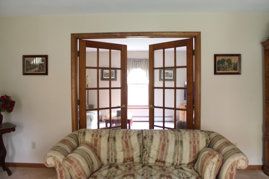 11 Allen Road Sturbridge, MA 01566 - Photo 12 of 29