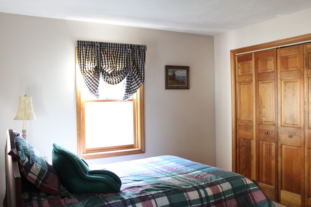 11 Allen Road Sturbridge, MA 01566 - Photo 24 of 29