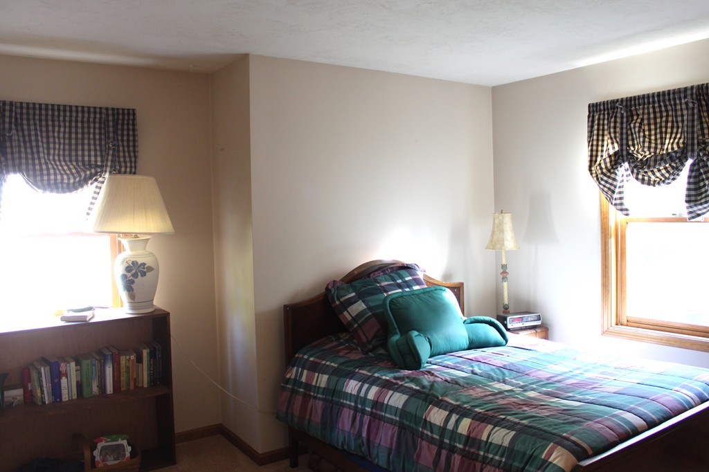 11 Allen Road Sturbridge, MA 01566 - Photo 25 of 29