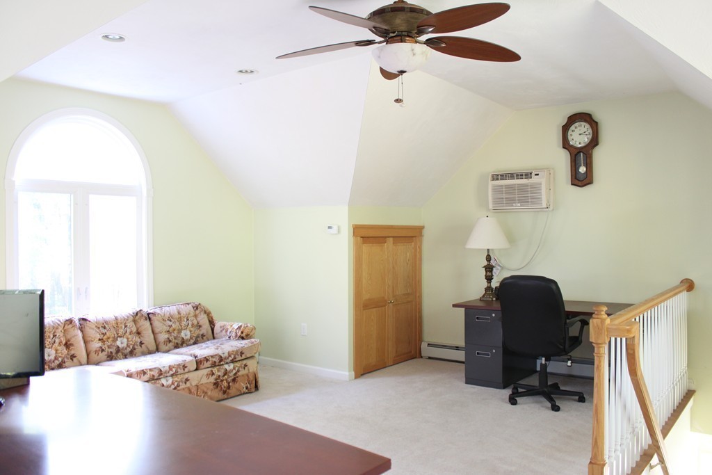 11 Allen Road Sturbridge, MA 01566 - Photo 9 of 29