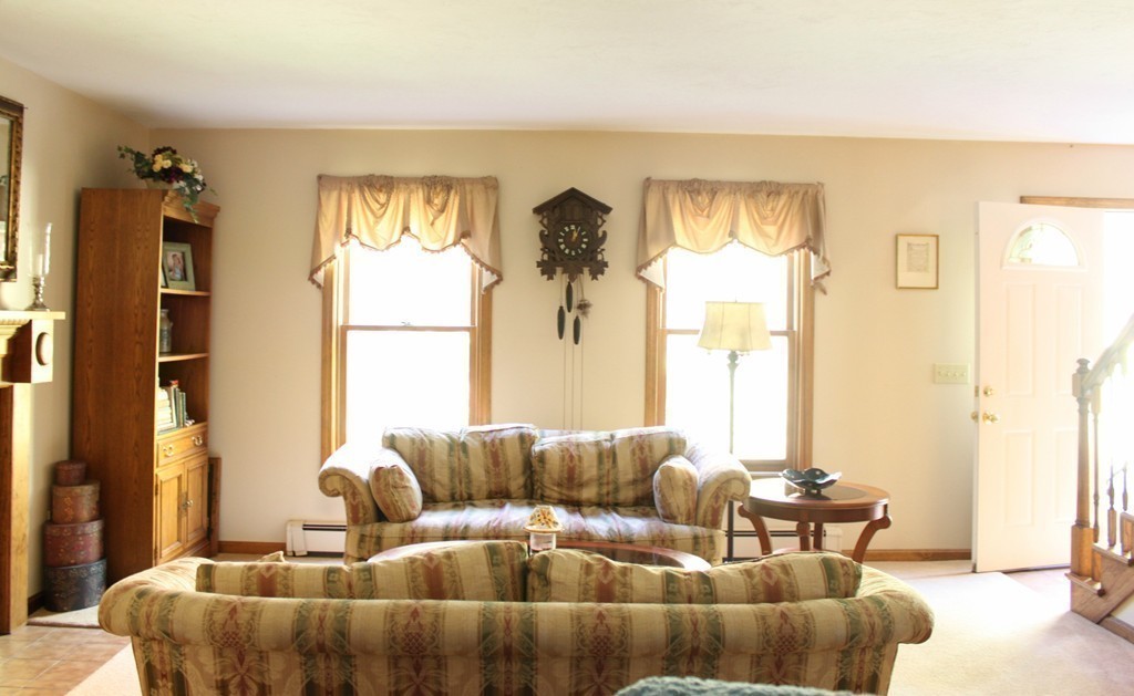 11 Allen Road Sturbridge, MA 01566 - Photo 10 of 29