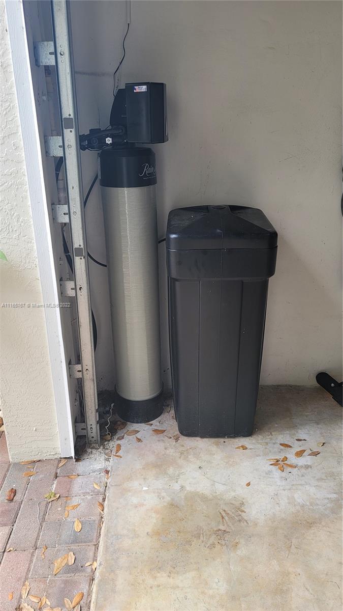 Baywinds West Palm Beach, FL 33411 - Photo 36 of 38 a view of a storage & utility room