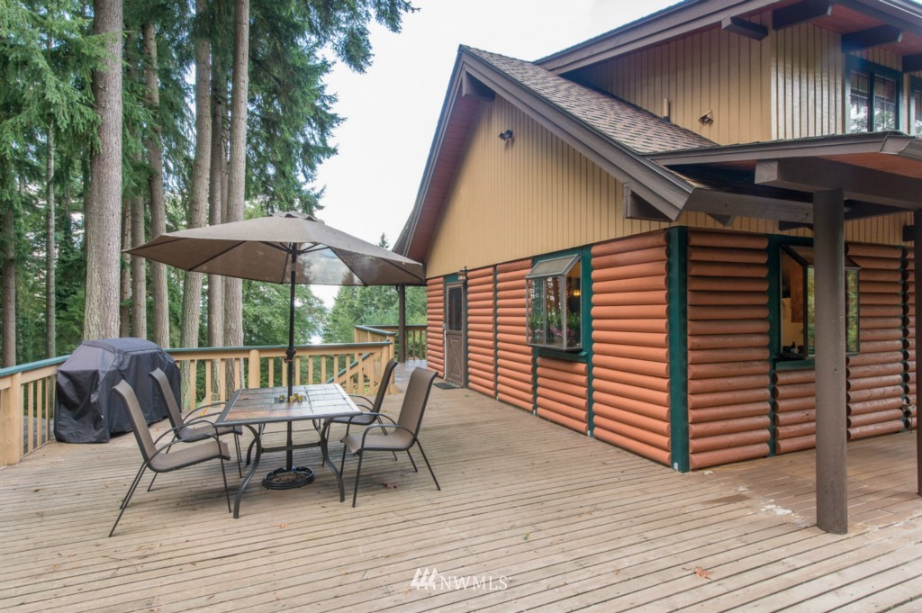18115 Thorsen Road Southwest Vashon, WA 98070 - Photo 24 of 25 Gallery Image 24