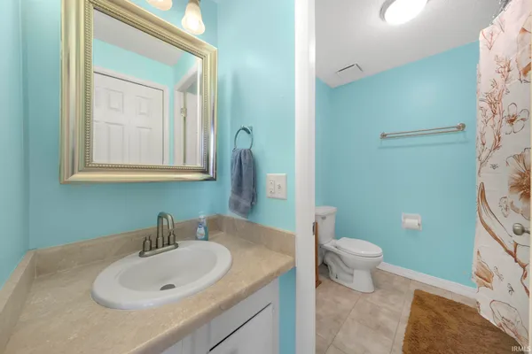 $175,900 | 2127 Bayside Court, Fort Wayne, IN 46804