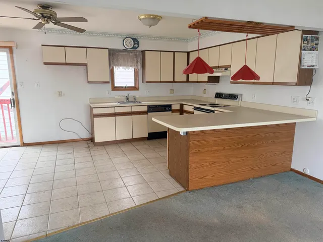 $999,999,000 | 123 North Clermont Avenue, Margate City, NJ 08402