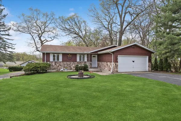 $425,000 | 23001 120th Street, Trevor, WI 53179