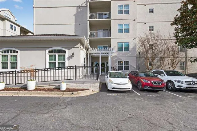 $3,000 | 1074 Peachtree Walk Northeast, Unit B505, Atlanta, GA 30309