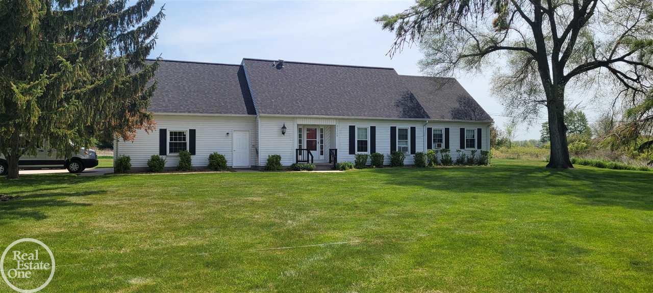 80200 Capac Road Armada, MI 48005 - Photo 3 of 18