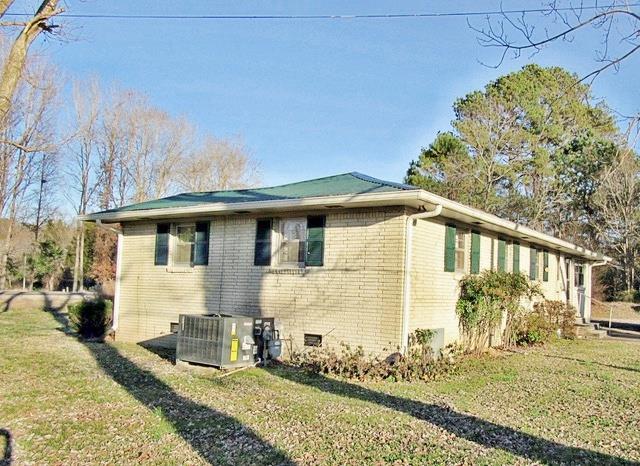70 Wilsdorf Road Linden, TN 37096 - Photo 3 of 29 Gallery Image 3