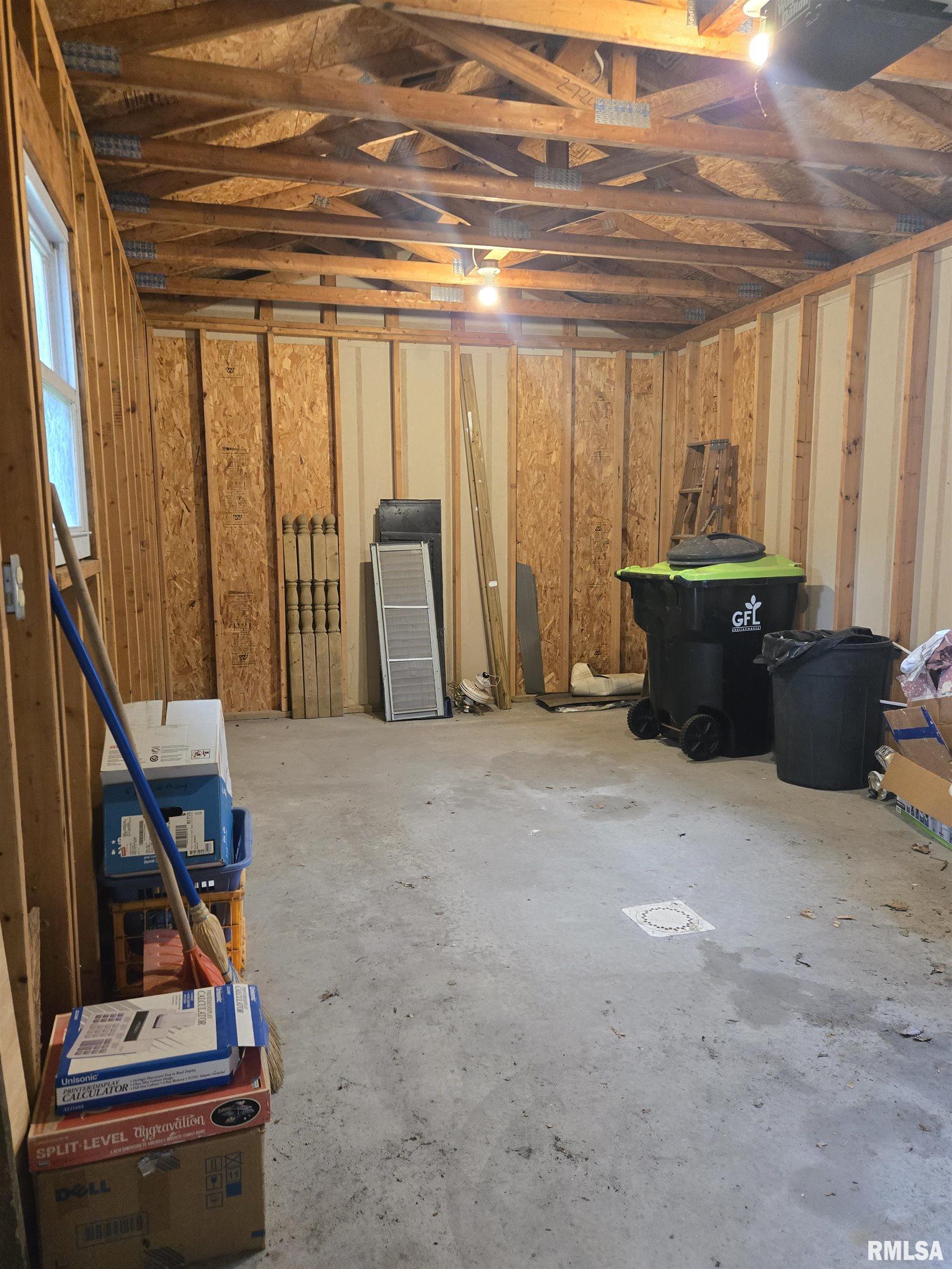 360 West Wells Street Bushnell, IL 61422 - Photo 12 of 15