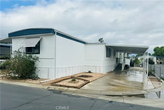$79,999 | 1150 North Kirby Street, Unit 55, Hemet, CA 92545