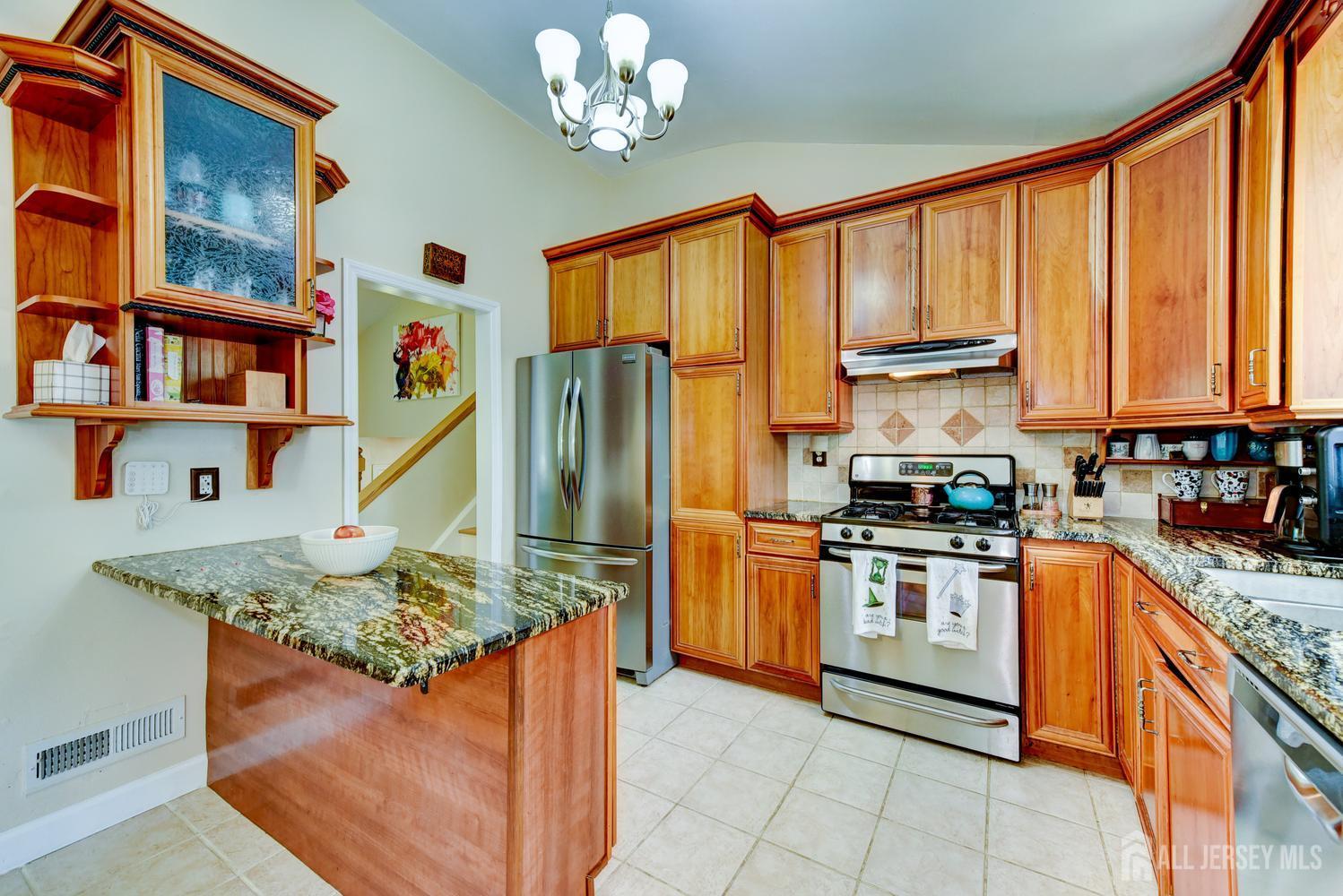 17 Sand Road Milltown, NJ 08850 - Photo 15 of 36