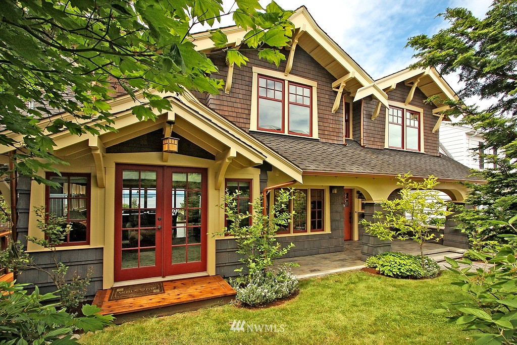 6923 Heights Place Southwest Seattle, WA 98136 - Photo 1 of 25 Gallery Image 1