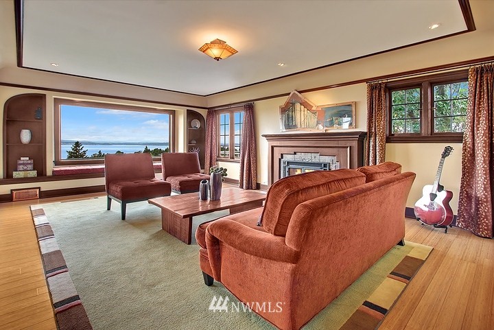 6923 Heights Place Southwest Seattle, WA 98136 - Photo 5 of 25 Gallery Image 5
