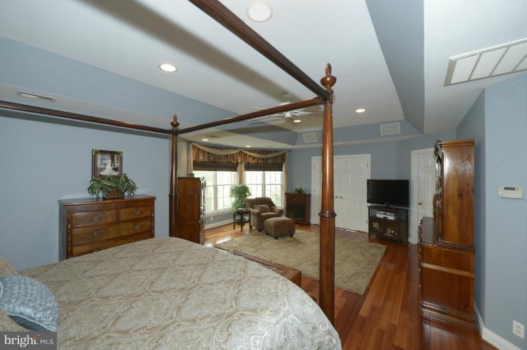 2633 Golf Island Road Ellicott City, MD 21042 - Photo 14 of 30 Bedroom (Master)