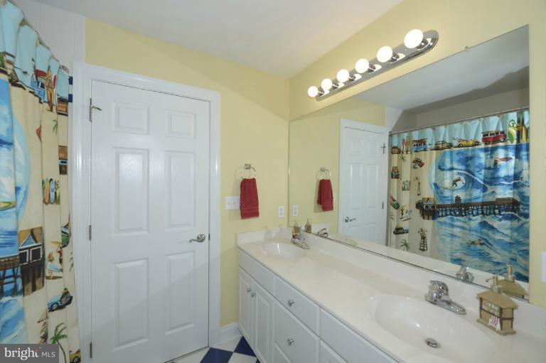 2633 Golf Island Road Ellicott City, MD 21042 - Photo 18 of 30 Bath