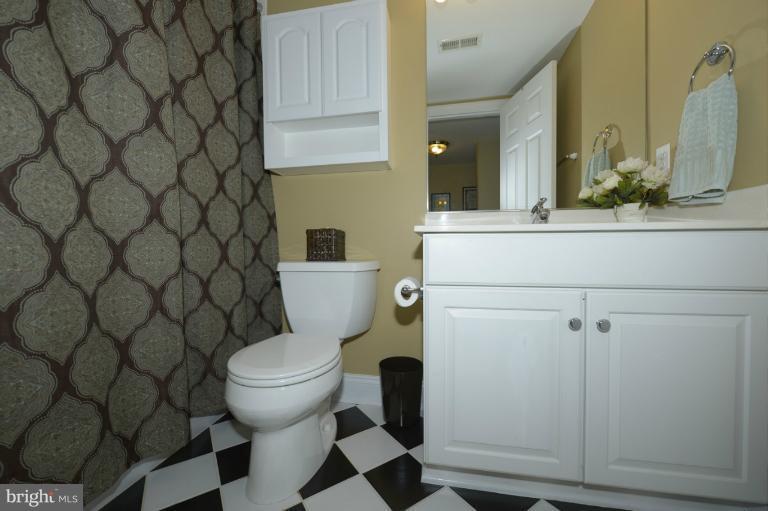 2633 Golf Island Road Ellicott City, MD 21042 - Photo 25 of 30 Bath