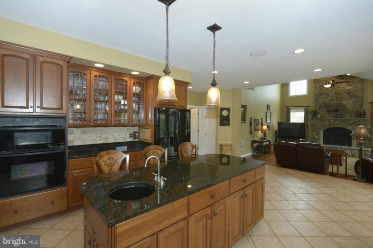 2633 Golf Island Road Ellicott City, MD 21042 - Photo 5 of 30 Kitchen