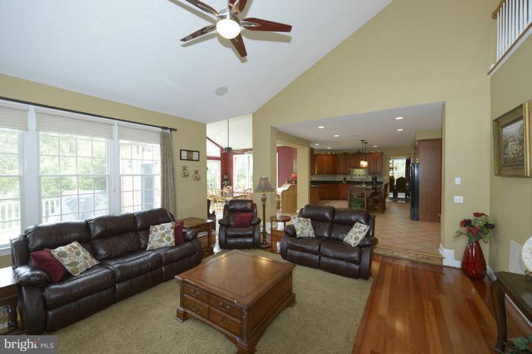 2633 Golf Island Road Ellicott City, MD 21042 - Photo 8 of 30 Family Room