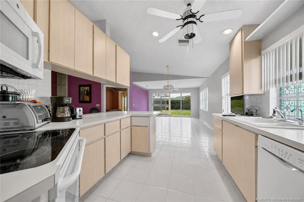 2806 Ridgewood Place Palm City, FL 34990 - Photo 11 of 32