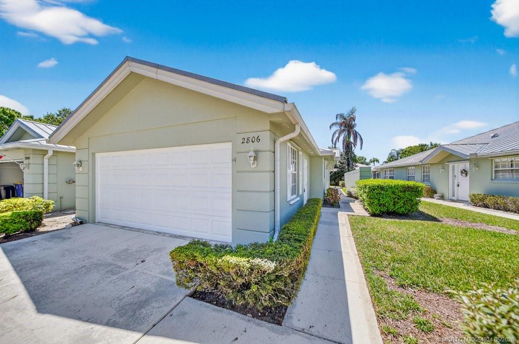 2806 Ridgewood Place Palm City, FL 34990 - Photo 6 of 32