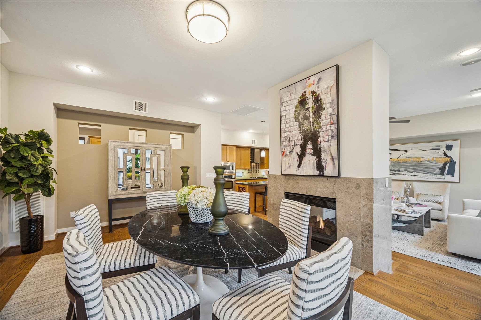 220 Detering Street Houston, TX 77007 - Photo 6 of 27 a living room with furniture and a fireplace