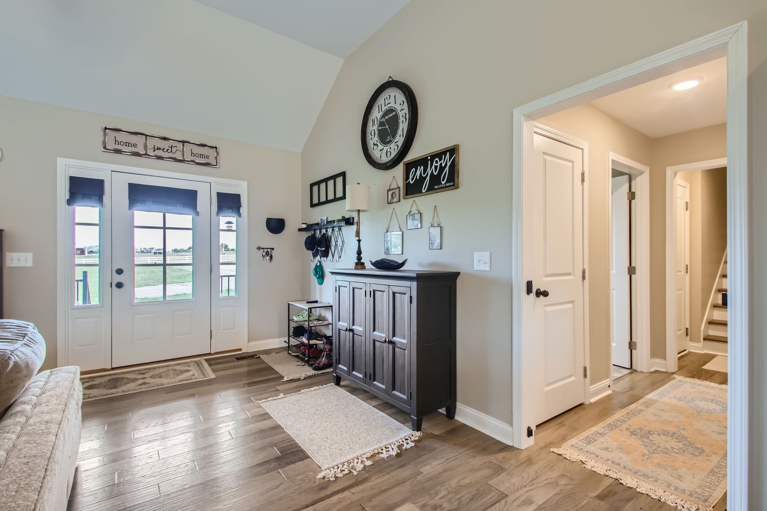 3633 South Hyde Road Springfield, TN 37172 - Photo 6 of 37 a view of dining room with wooden floor and windows