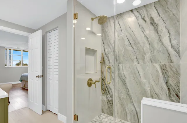 $675,000 | 630 Ocean Drive, Unit 505, Juno Beach, FL 33408