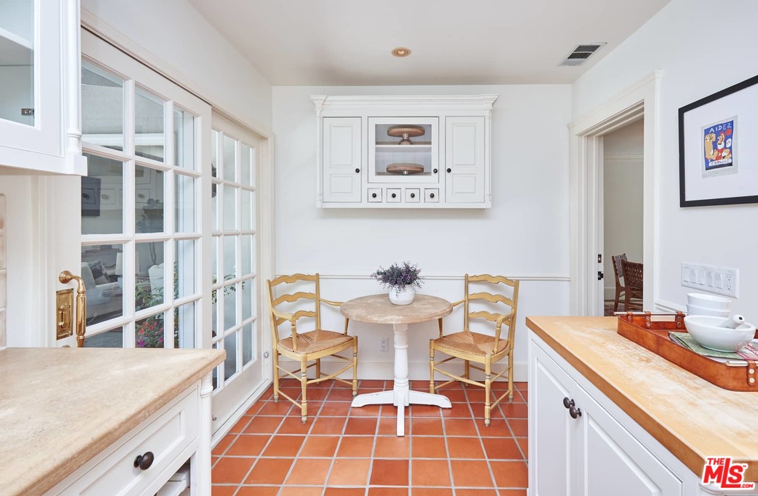 4001 Mandeville Canyon Road Los Angeles, CA 90049 - Photo 14 of 35