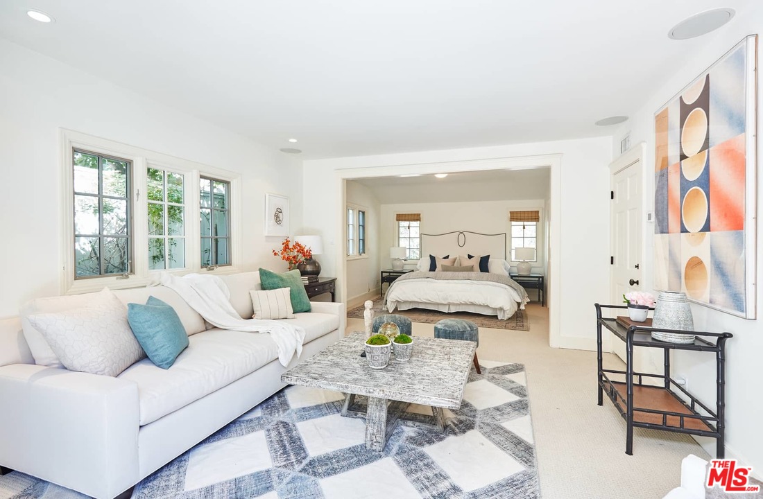 4001 Mandeville Canyon Road Los Angeles, CA 90049 - Photo 23 of 35