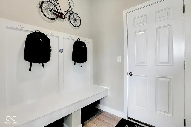 $2,350 | 1164 Beverly Place, Greenwood, IN 46143