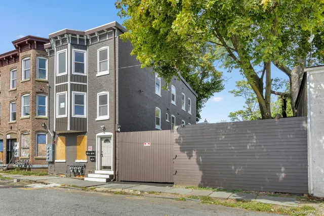 $2,595 | 70 Van Ness Street, Newburgh, NY 12550