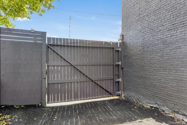 $2,595 | 70 Van Ness Street, Newburgh, NY 12550