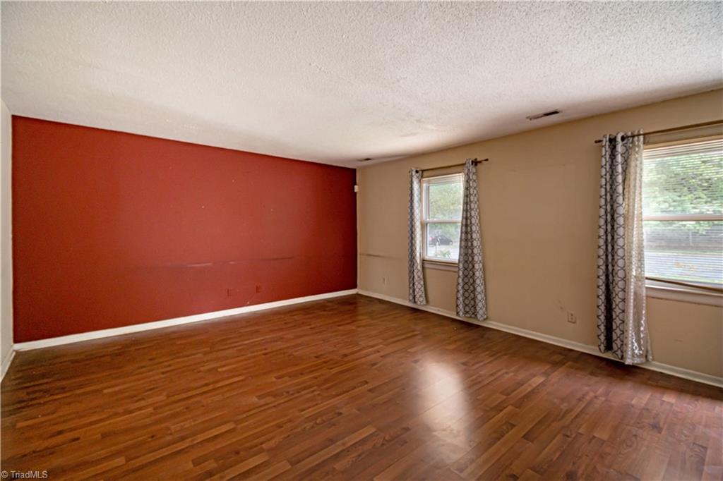 5721 Bramblegate Road, Unit A Greensboro, NC 27409 - Photo 4 of 28 Gallery Image 4