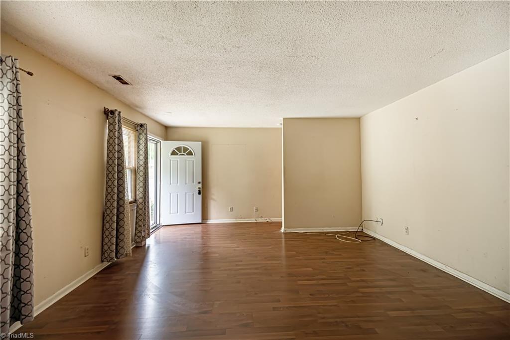 5721 Bramblegate Road, Unit A Greensboro, NC 27409 - Photo 5 of 28 Gallery Image 5