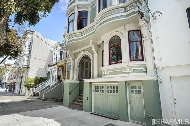 $2,300,000 | 528 Baker Street, San Francisco, CA 94117